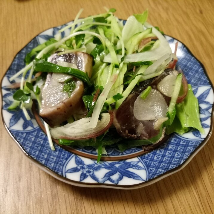 絶品! 薬味メガ盛り鰹の塩タタキ